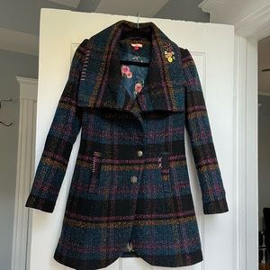 Adorable plaid coat size 6 from Modcloth